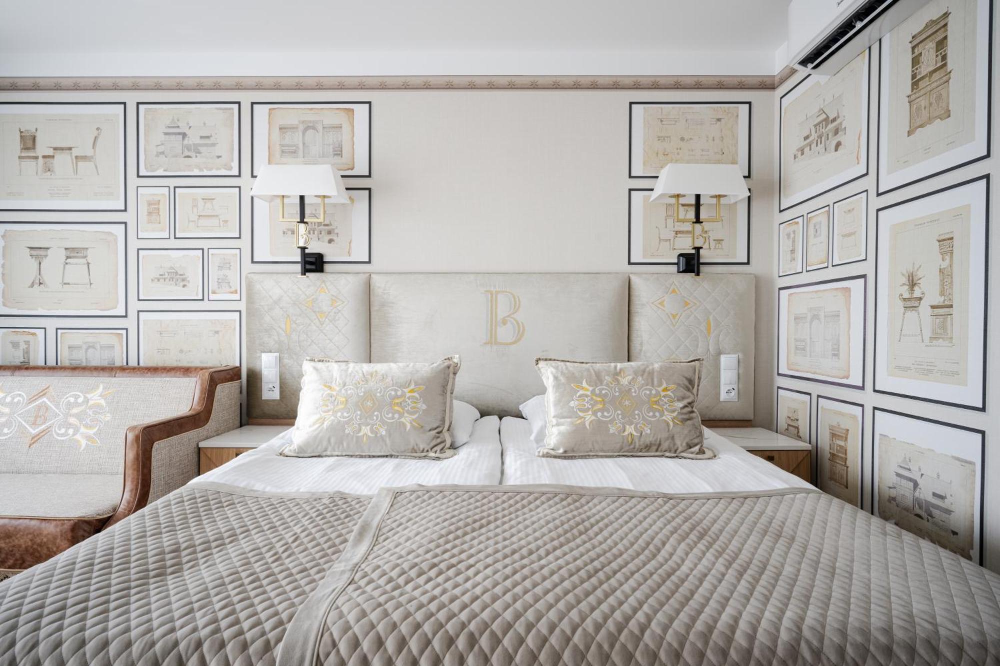 Deluxe Premium Double or Twin Room Mountain View