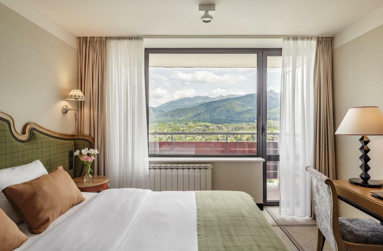 Deluxe Queen Room Mountain View